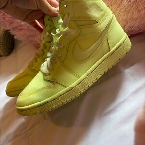 Jordan 1 Retro High Premium Barely
Volt Green